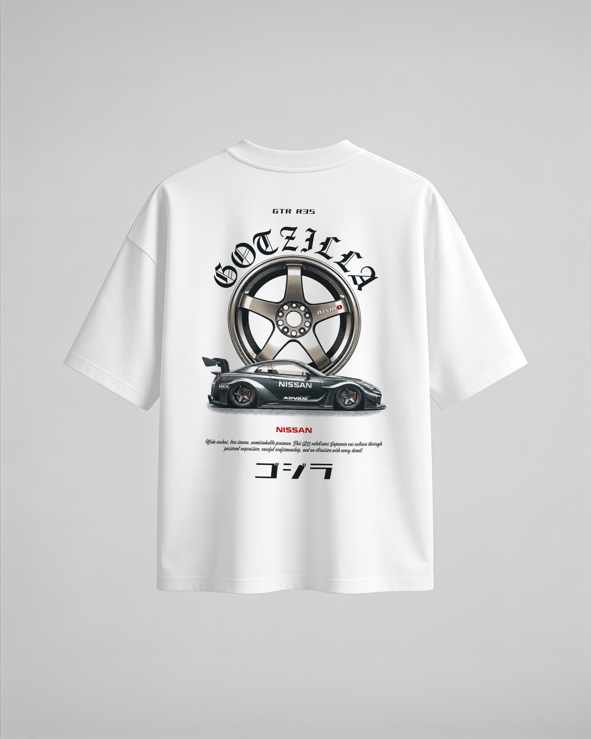 Camiseta oversize blanca Nissan GT-R R35 Godzilla - vista trasera