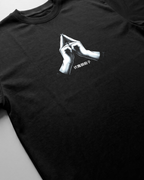 Detalle del estampado frontal de la camiseta Sukuna