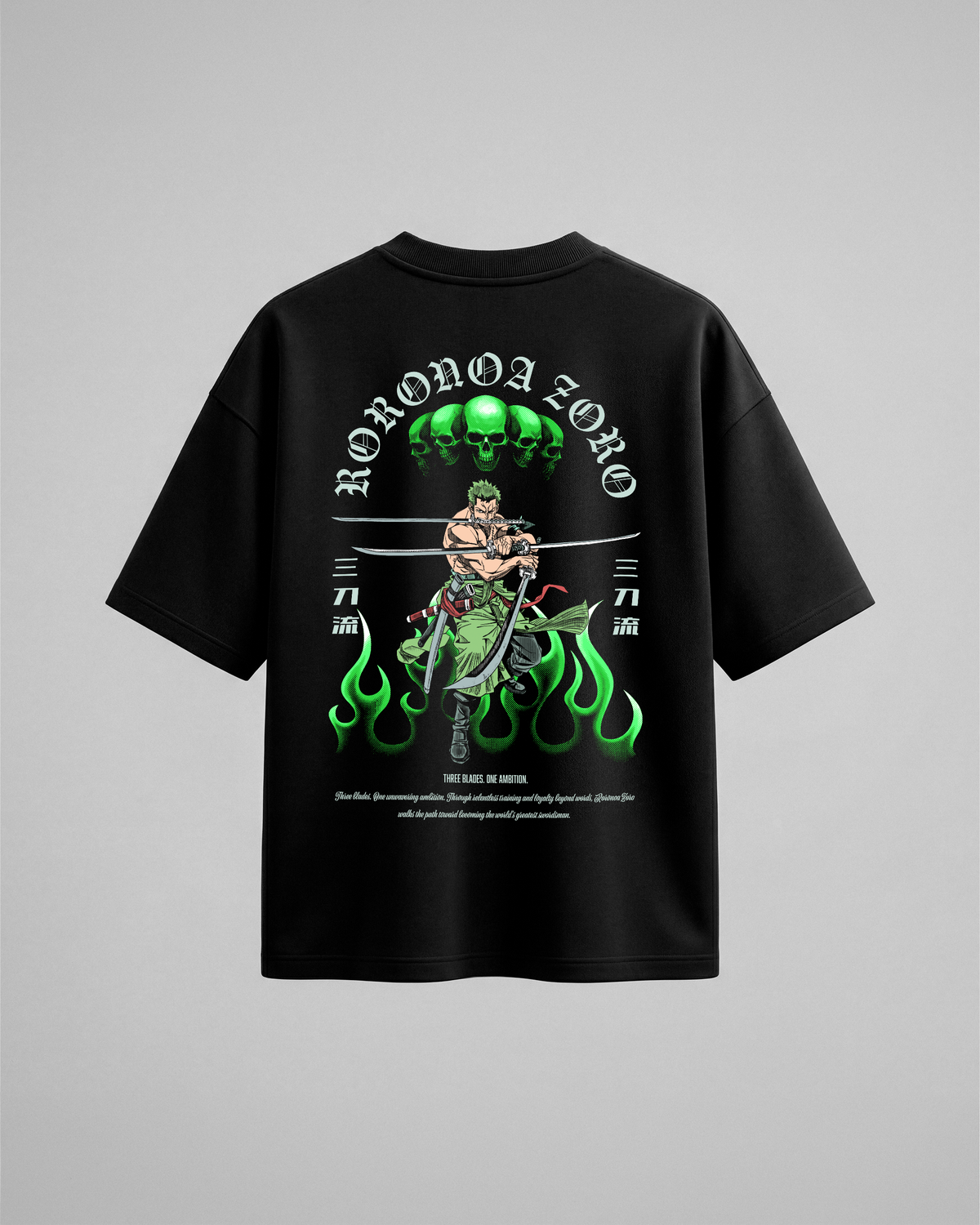Camiseta oversize negra Roronoa Zoro - vista trasera con las tres espadas