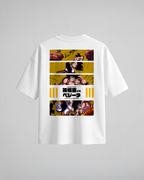 Camiseta oversize Goku vs Vegeta de Dragon Ball Z, color blanco, estampado amarillo, vista trasera