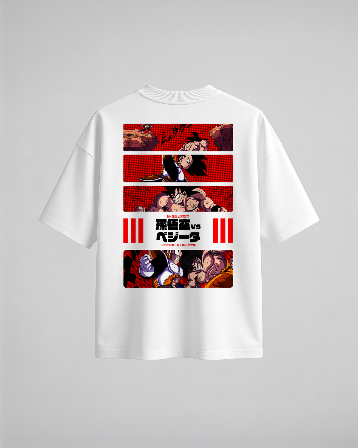 Camiseta oversize Goku vs Vegeta de Dragon Ball Z, color blanco, estampado rojo, vista trasera