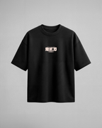 Camiseta oversize Hashiras de Demon Slayer, color negro, estampado turquesa, vista frontal
