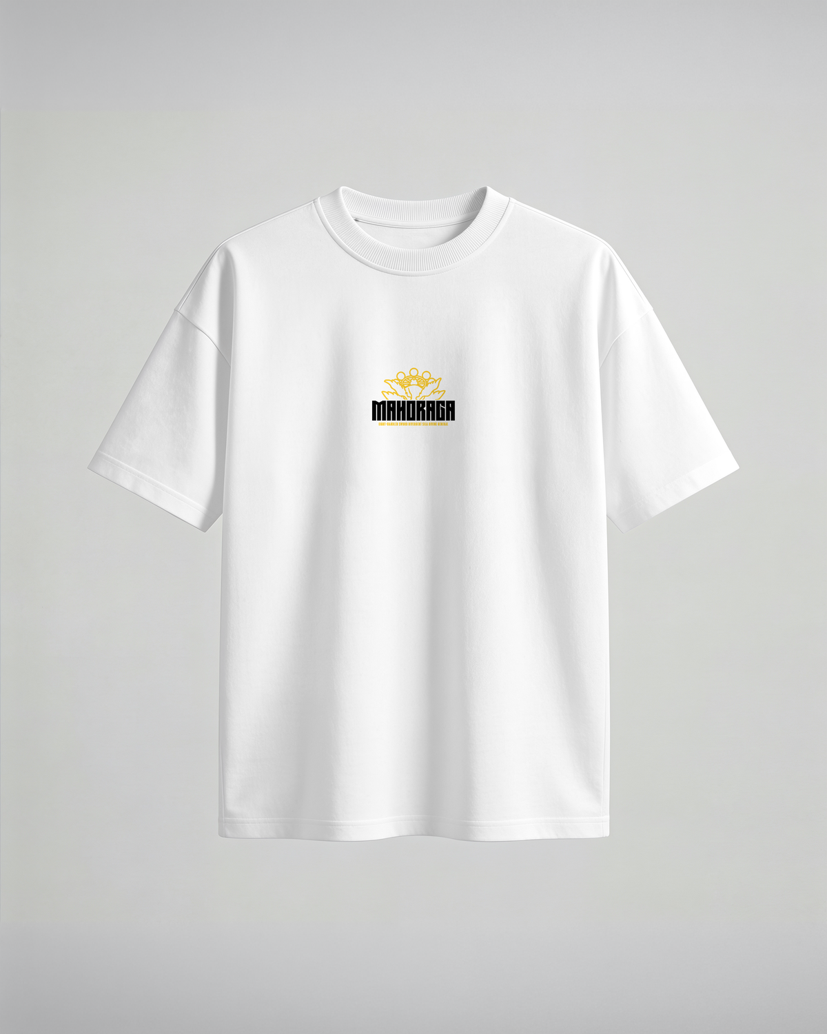 Camiseta oversize Moharaga de Jujutsu Kaisen, color blanco, estampado amarillo, vista frontal