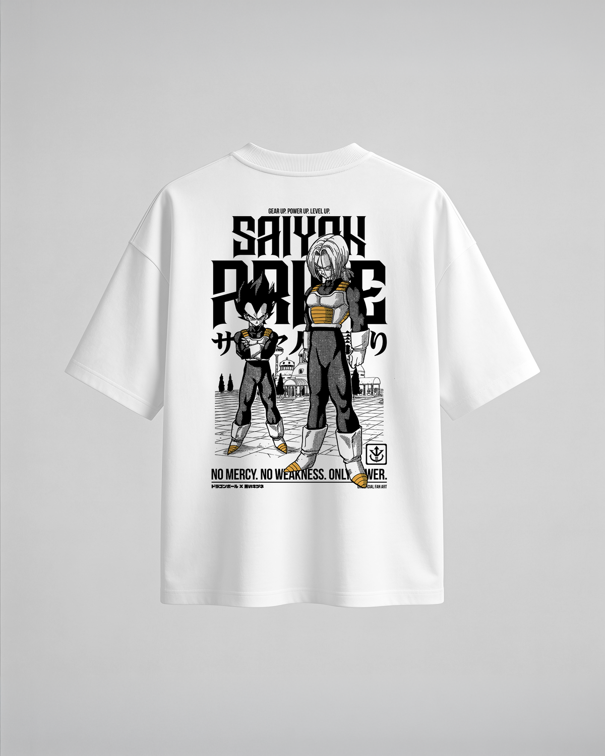 Camiseta oversize Saiyan Pride de Dragon Ball Z, color blanco, vista trasera