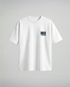 Camiseta oversize Solo Leveling No Questions, color blanco, segunda versión, vista frontal