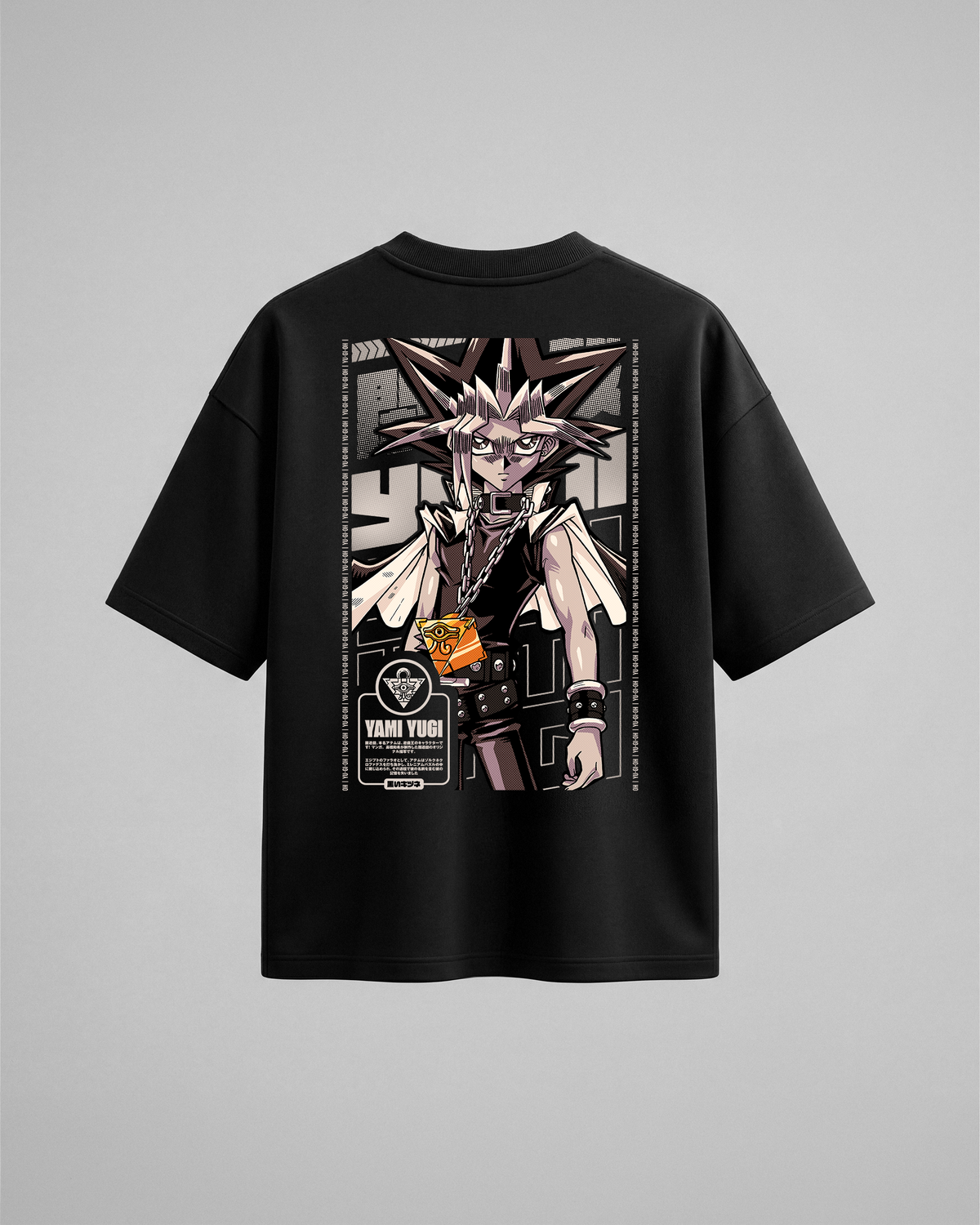 Camiseta oversize Yami Yugi de Yu-Gi-Oh, color negro, estampado rojo, vista trasera